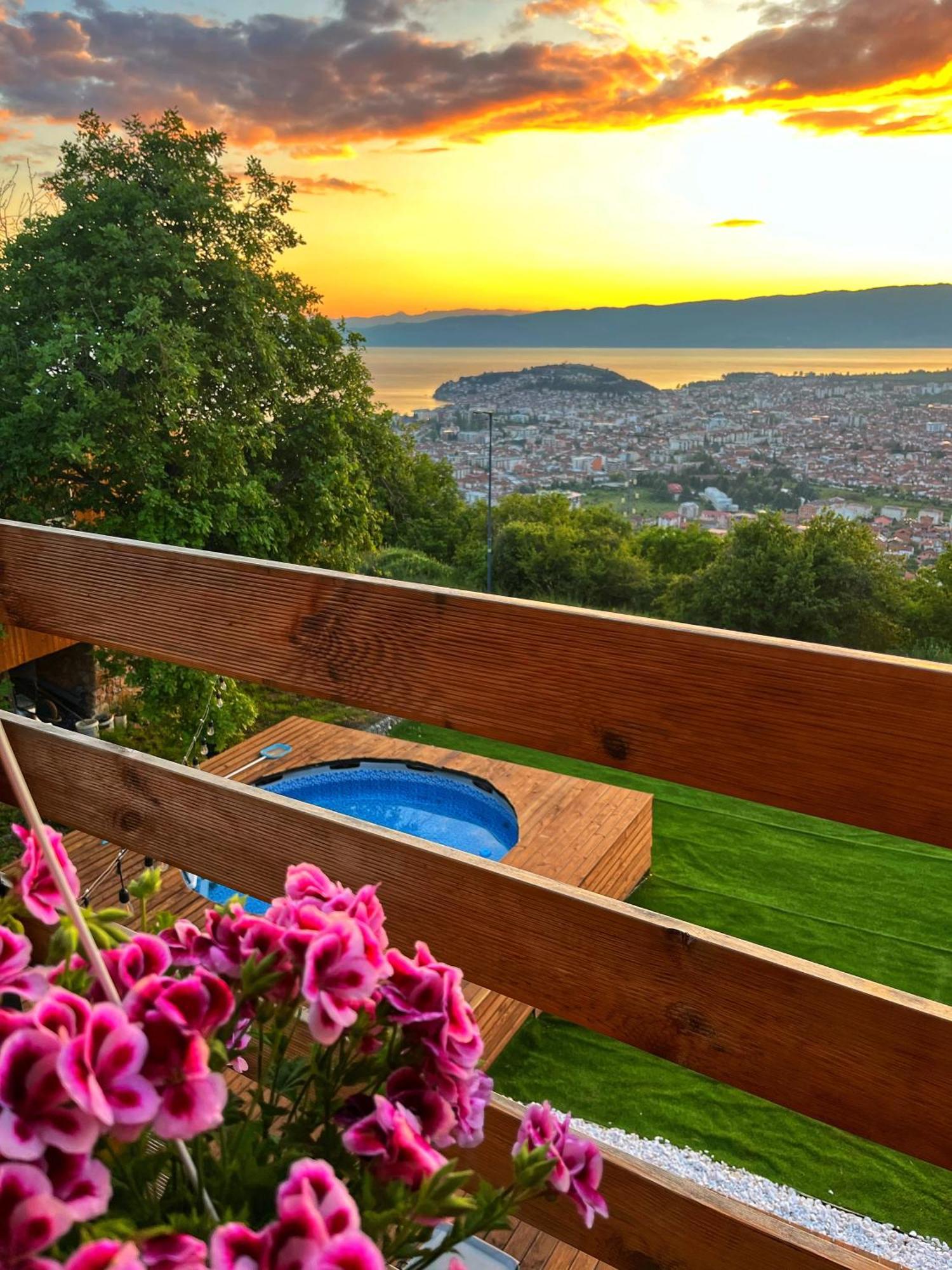 Villa & Apartments Cityview Ohrid Luaran gambar